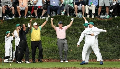 ニクラス氏が涙、15歳孫がパー3コンテストでホールインワン！