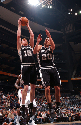 スパーズ ホークスに競り勝ち2連勝