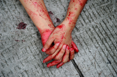 犠牲者も本番さながら、フィリピンの防災訓練