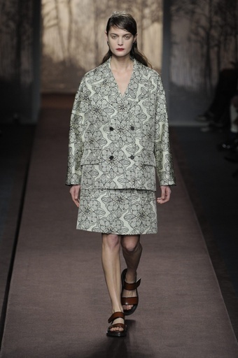 ＜senken h 135＞アッシュ・トレンド／「セットアップ」