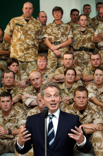 ブレア英首相、「最後」のイラクは電撃訪問 - イラク