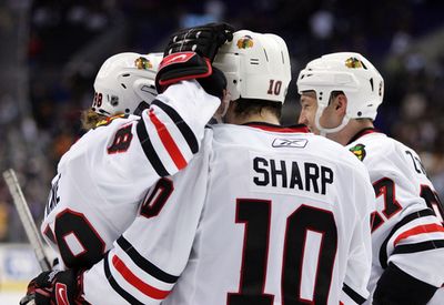 ブラックホークス オーバータイムの末にキングスを降す