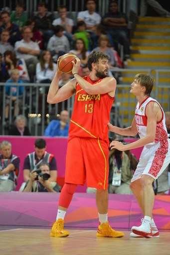 ロシアが欧州王者スペインに勝利、B組首位を確定