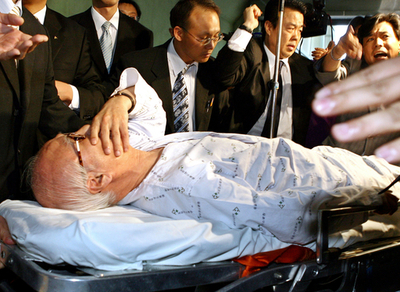 詐欺と横領、大宇グループの創設者に懲役10年の判決 - 韓国