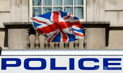 追跡車が逆走、警官含む7人死亡 SNSの「危険動画」に英政府警戒