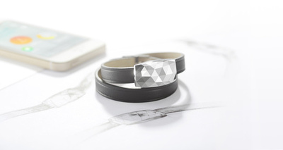 紫外線量を計測、ウェアラブルデバイス「JUNE」7日発売