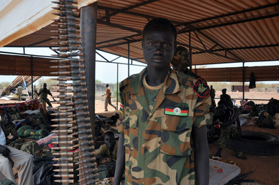 南スーダン領内をスーダン軍が空爆、「南とは協議しない」とバシル大統領