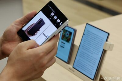 韓国サムスン電子、スマホ生産を最大30％削減へ…メモリー高騰で収益悪化