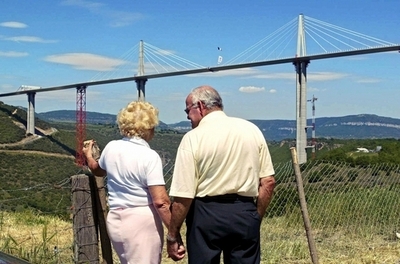 70歳代の男女は性生活を楽しんでいる、スウェーデンの大学による調査