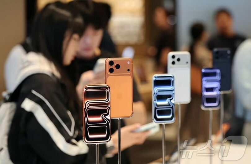 ソウルの明洞アップルストア(c)news1