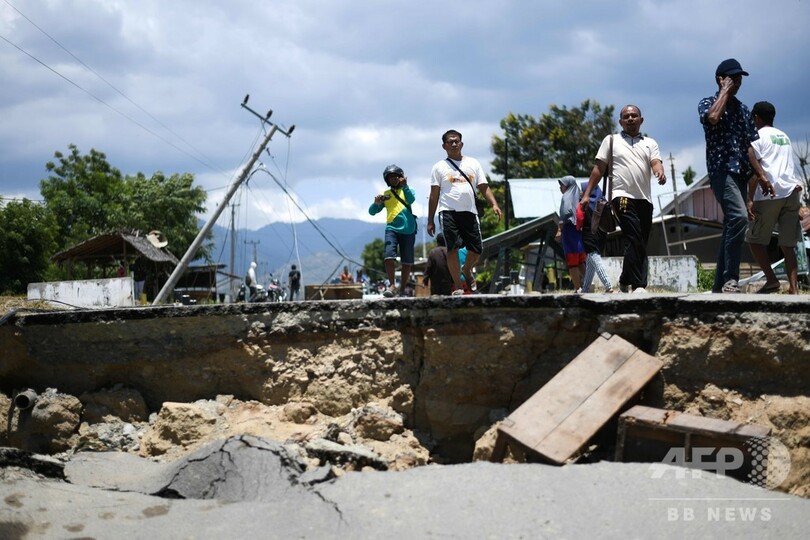 スラウェシ島地震の死者1234人に、警察は略奪取り締まりで35人逮捕
