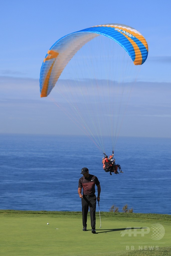 ウッズの復帰戦初日はイーブンパー、ファーマーズ・インシュアランスOP