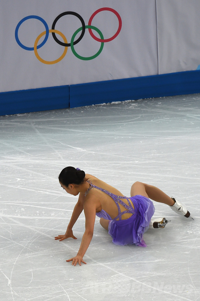浅田真央、女子SPでまさかの16位 ソチ五輪