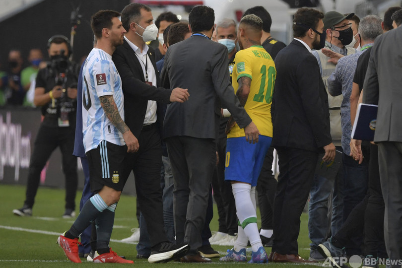 Fifa ブラジル対アルゼンチン戦中止に 遺憾 処分の可能性も 写真5枚 国際ニュース Afpbb News