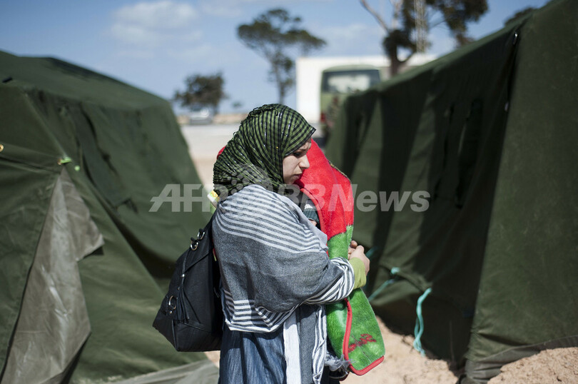 「リビアは無政府状態」、外国人が続々脱出 写真8枚 国際ニュース:AFPBB News