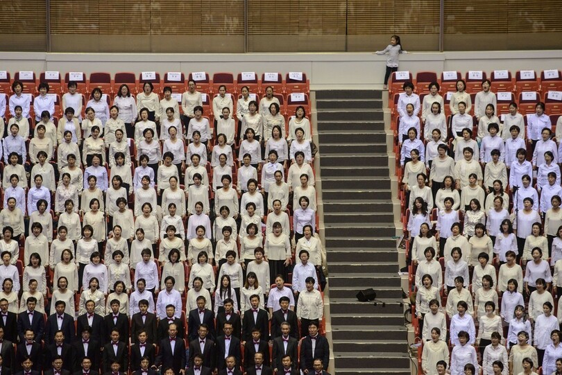 統一教会の博物館、報道陣に公開 コーラ缶やお菓子の袋も