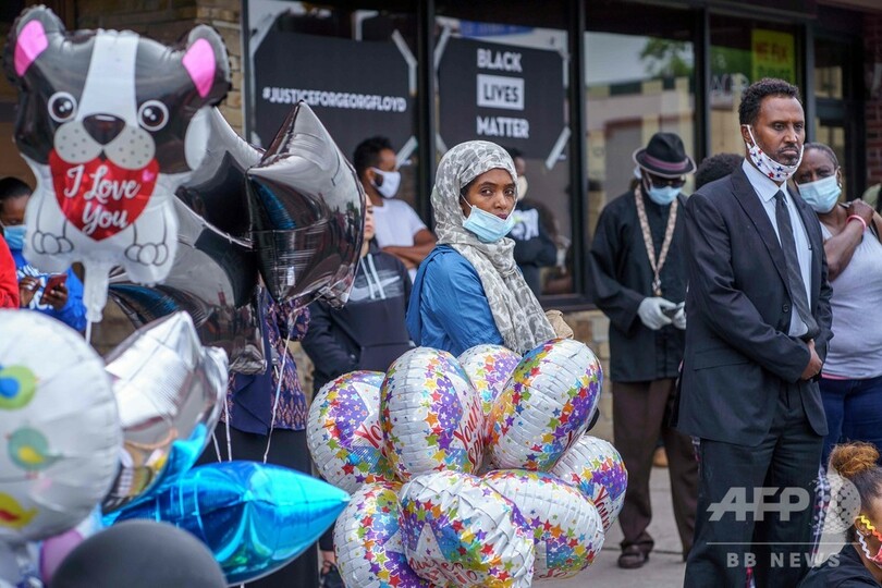 黒人男性死亡で抗議デモ続く 暴動で1人死亡 米