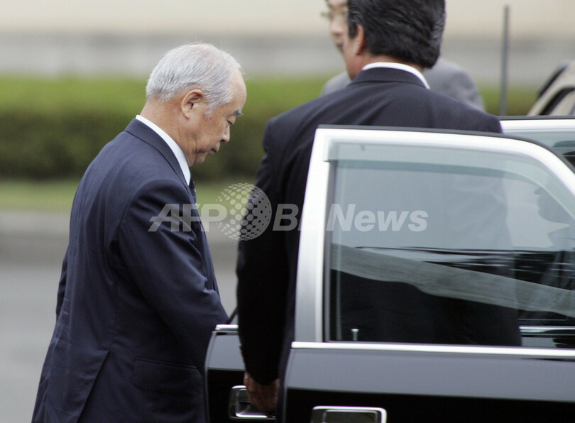 久間防衛相「原爆しょうがない発言」で辞任へ