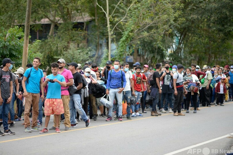 グアテマラ入りのホンジュラス移民、9000人に メキシコ経由で米目指す