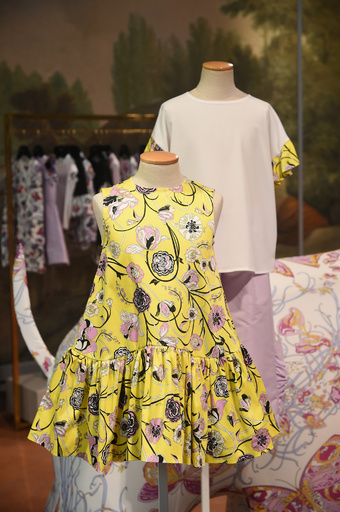 ○希少○新品☆本物○エミリオ プッチ○子供服ライン○PUCCI○