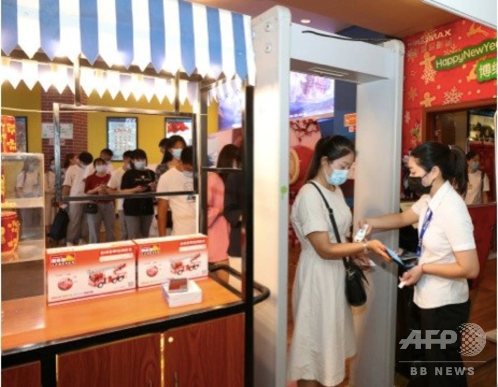 中国で映画館一部再開 映画産業「復活」への第一歩 中国で映画館一部再開 映画産業「復活」への第一歩