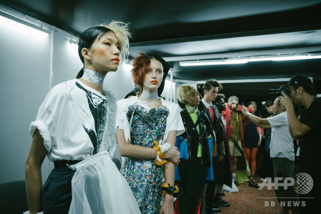 「ファセッタズム」香港でファッションショー