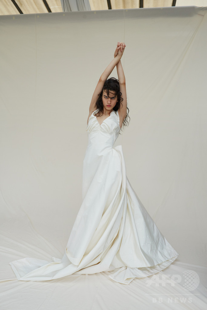 「ヴィヴィアン・ウエストウッド」ブライダルコレクション