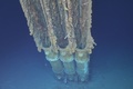 フィリピンのサマール島沖に沈む米海軍の駆逐艦「サミュエル・B・ロバーツ」の魚雷発射管。カラダン・オーシャニック提供（撮影日不明、2022年6月25日提供）。(c)AFP PHOTO / CALADAN OCEANIC AND EYOS EXPEDITIONS