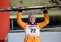 スキージャンプW杯2013-2014男子個人第22戦。表彰台で喜ぶゼヴェリン・フロイント（Severin Freund、2014年2月28日撮影）。(c)AFP/LEHTIKUVA/HEIKKI SAUKKOMAA