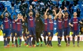 17-18スペイン1部リーグ第17節、レアル・マドリード対FCバルセロナ。勝利を喜ぶFCバルセロナの選手（2017年12月23日撮影）。(c)AFP/CURTO DE LA TORRE