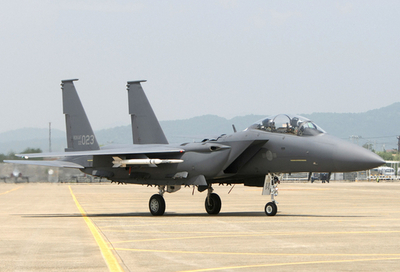 韓国、F-15K戦闘機を初めて実戦配備