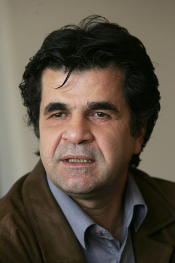 イラン当局、映画監督パナヒ氏を拘束