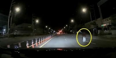直前で回避も「なぜそこに？」…韓国・夜の4車線道路中央にたたずむ人物、恐怖のドラレコ映像