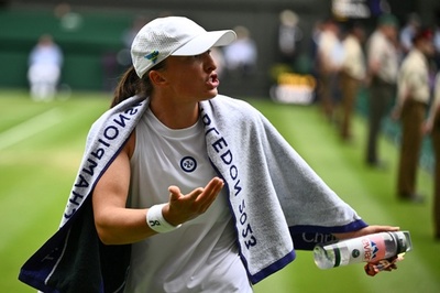 選手から不満続出の深夜の試合、女王シフィオンテクも再考要求