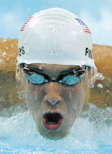 フェルプス 400メートル個人メドレー五輪新記録で決勝進出