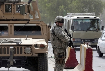 バグダッドで複数の爆発、12人死亡