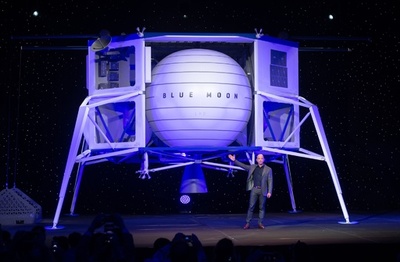 NASA、月面着陸機開発でスペースXやアマゾンCEO所有の企業と契約