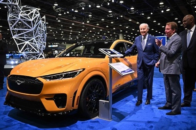 北米国際自動車ショー、3年ぶり開幕 バイデン氏お気に入りの一台も