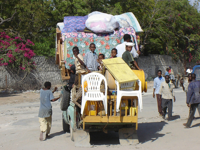 ソマリア情勢悪化、避難民およそ9万人