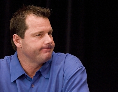 クレメンス 元トレーナーを告訴へ