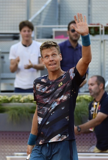 ベルディハ、イズナーを下し4強入り マドリード・オープン