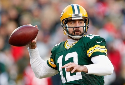 パッカーズ勝利、好調ロジャースがブレイディとのQB対決に勝利