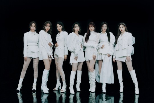  写真提供＝IST エンターテイメント 