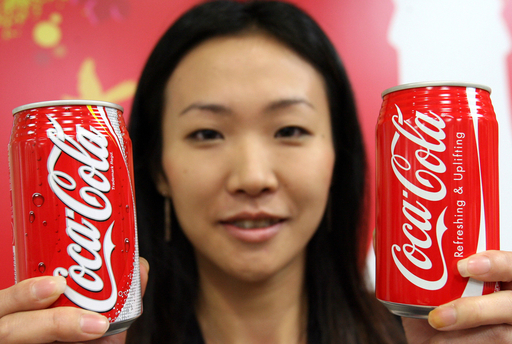 コカ・コーラ、パッケージグラフィックを刷新 - 東京 写真2枚
