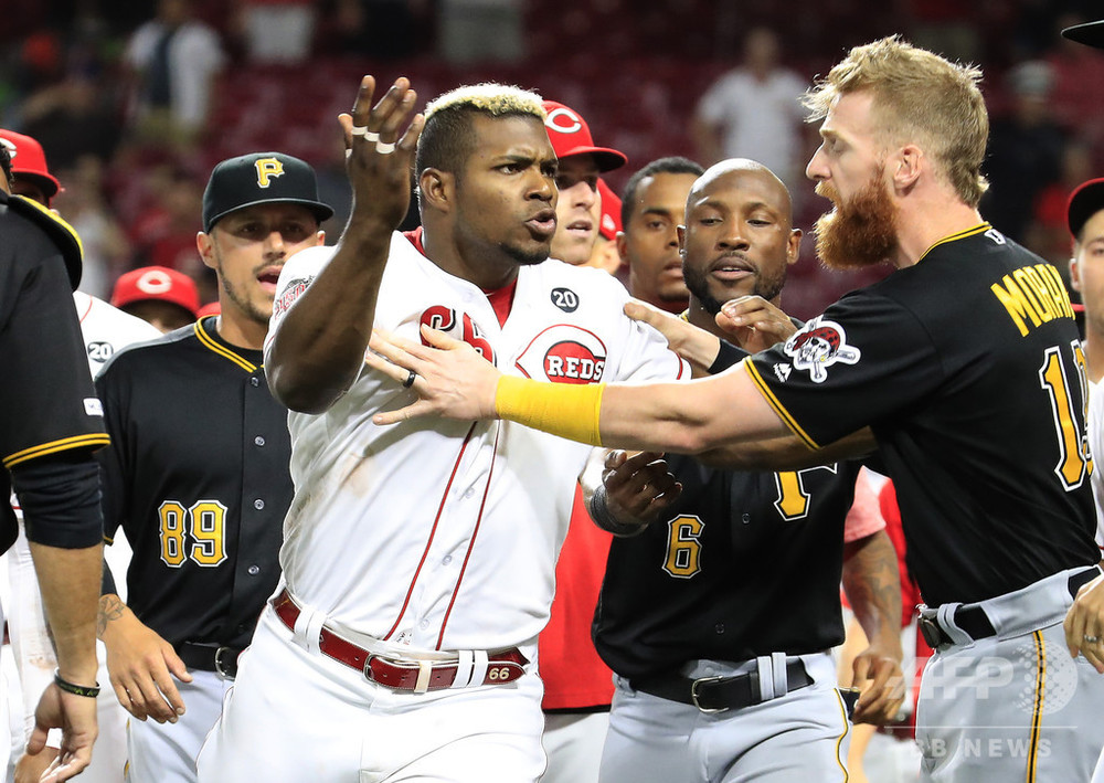 Mlb選手6人と監督2人が出場停止処分 両軍総出の大乱闘で 写真2枚 国際ニュース Afpbb News