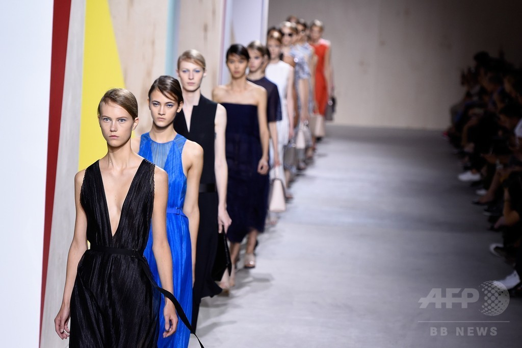 「ボス」16年春夏コレクション