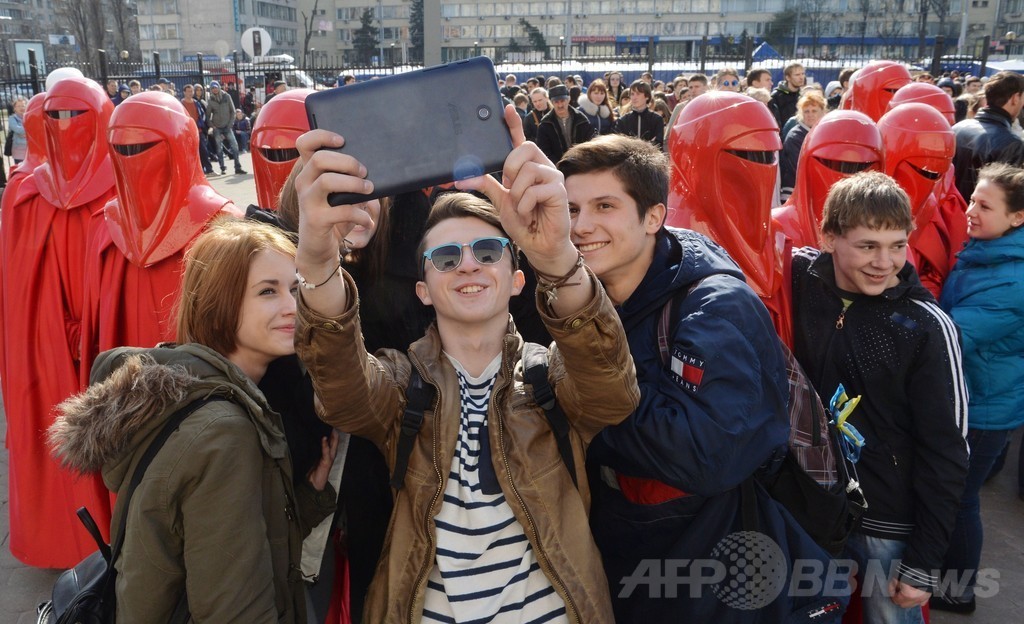 「ダース・ベイダー大統領」の夢破れる、次は露大統領選へ？ウクライナ
