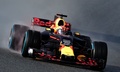 フォーミュラワン、バルセロナ合同テスト最終日に臨むレッドブルのマックス・フェルスタッペン（2017年3月2日撮影）。(c)AFP/JOSE JORDAN