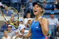 全米オープンテニス、女子シングルス3回戦。勝利を喜ぶキャロライン・ウォズニアッキ（2023年9月1日撮影）。(c)TIMOTHY A. CLARY / AFP