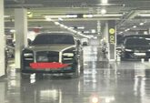 マンション地下駐車場の「6億ウォン超」ロールスロイス、常習的に迷惑駐車…韓国「高価すぎて警告ステッカーも貼れない」管理側も対応できず
